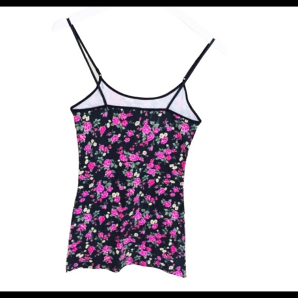 NEW ZENANA OUTFITTERS Floral Scoop Neck Tank Black Size Small - Picture 3 of 6
